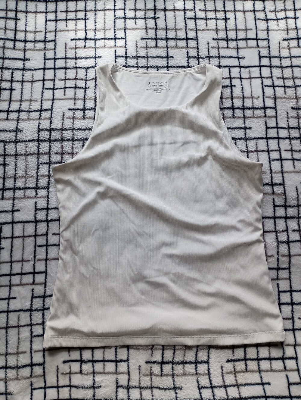 Tahari Size Medium White Ribbed Sleeveless Tank Top USED ONCE